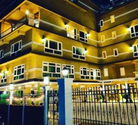 Hotel Poles Apart Shillong Exterior photo